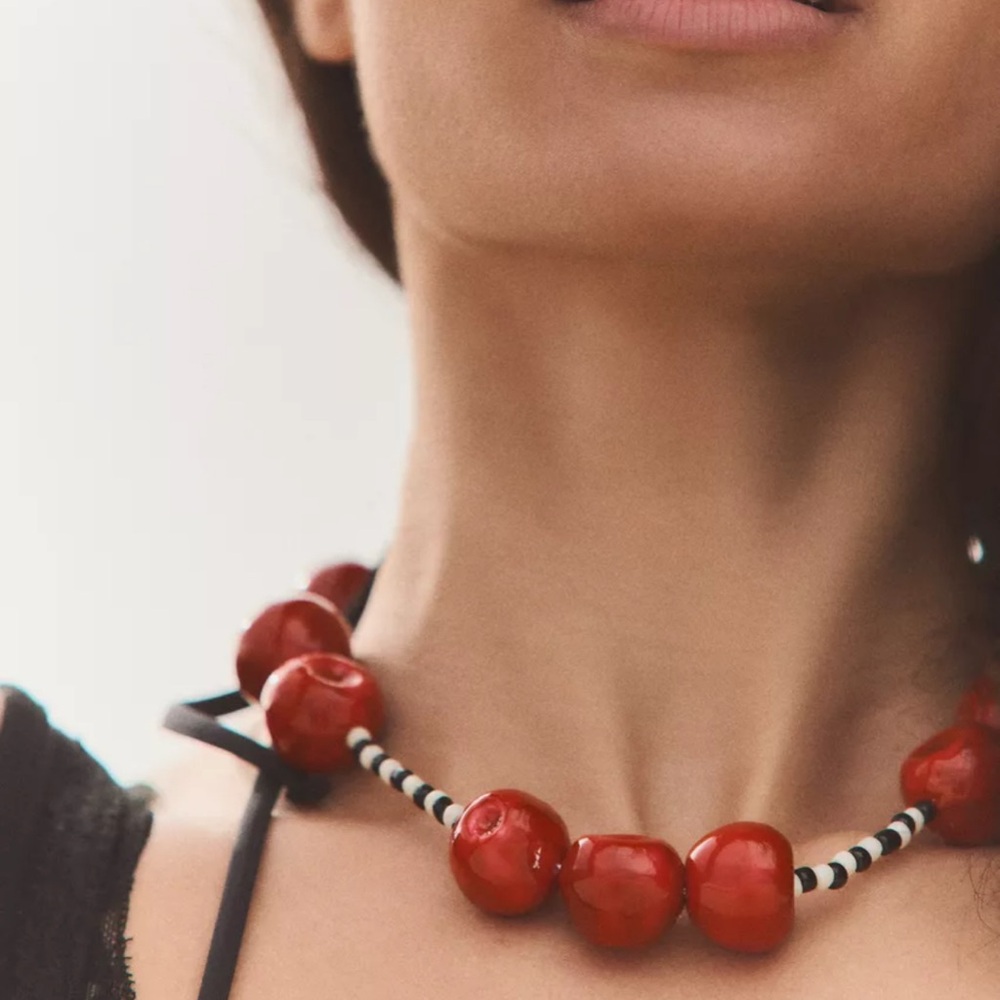 Nwt- Zara- cherry bead necklace - Picture 2 of 4